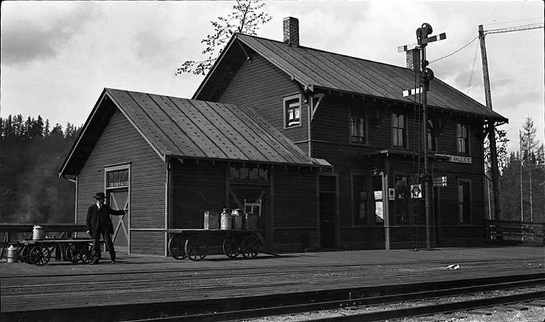 Maple Valley Railroad Station, circa 1915